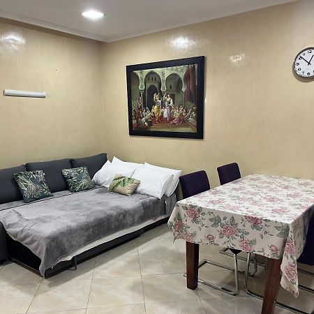 Appartement Elegant Et Climatise Au Centre Avec Terrasse - Proche Plage Et Attractions ! Tanger Exterior foto